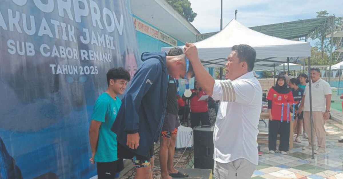 Kota Jambi Juara Kejuprov Renang